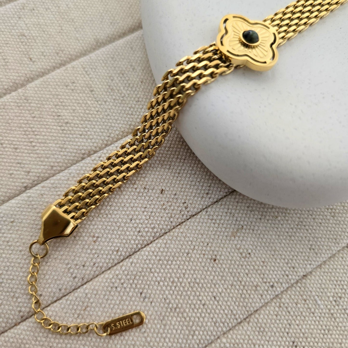 Clovery Link Chain Bracelet-3 taahirajewellery