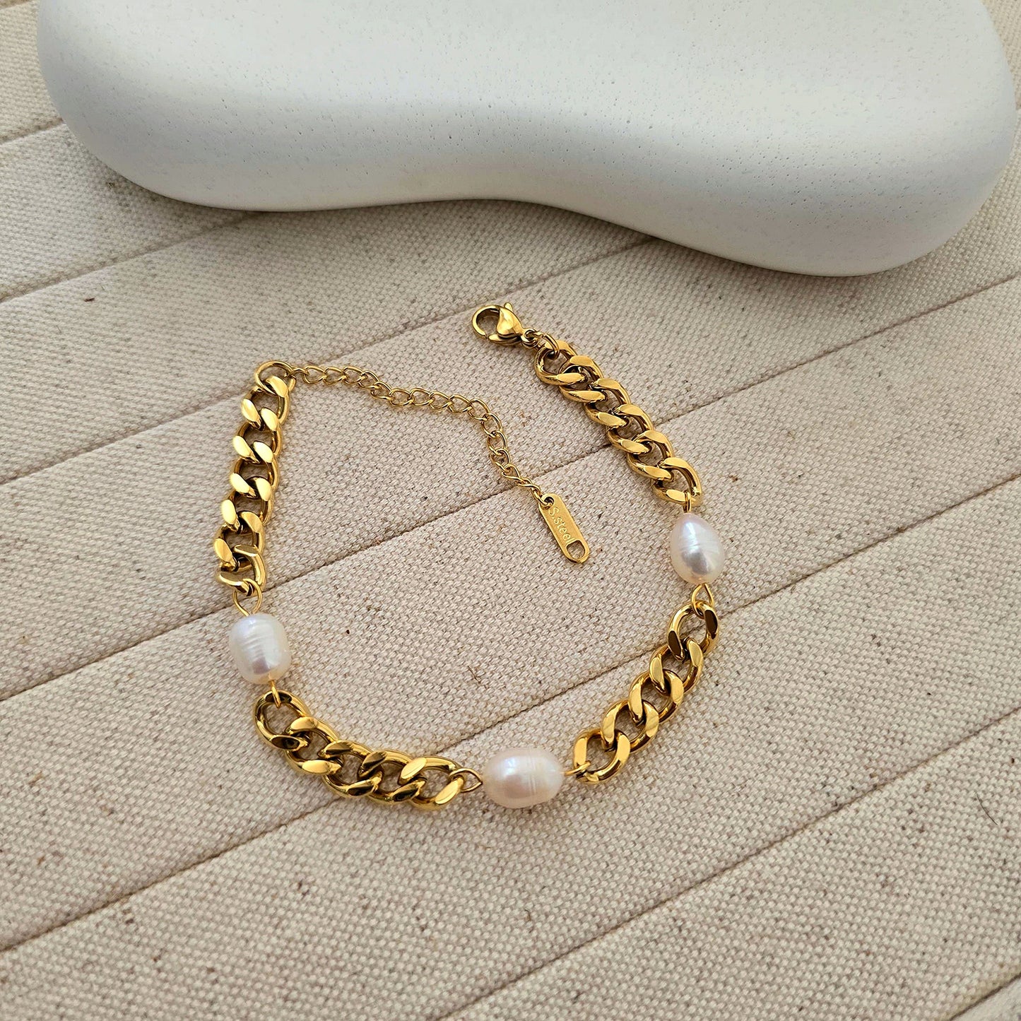 Coco Pearl Chain Bracelet-2 taahirajewellery