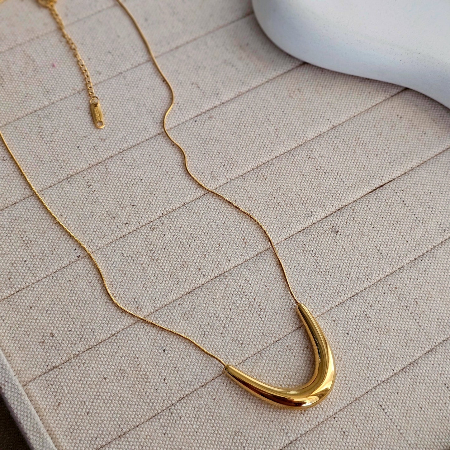 Stella U shape Necklace-4 taahirajewellery
