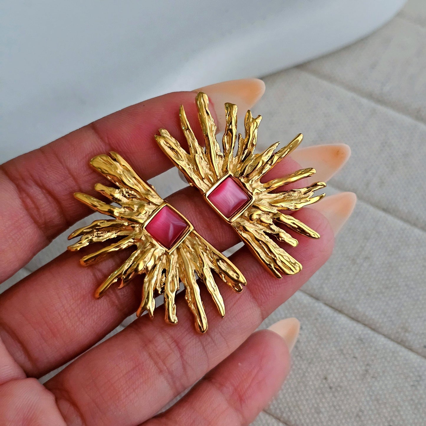 Daisy Gold Plated Earrings-4 taahirajewellery