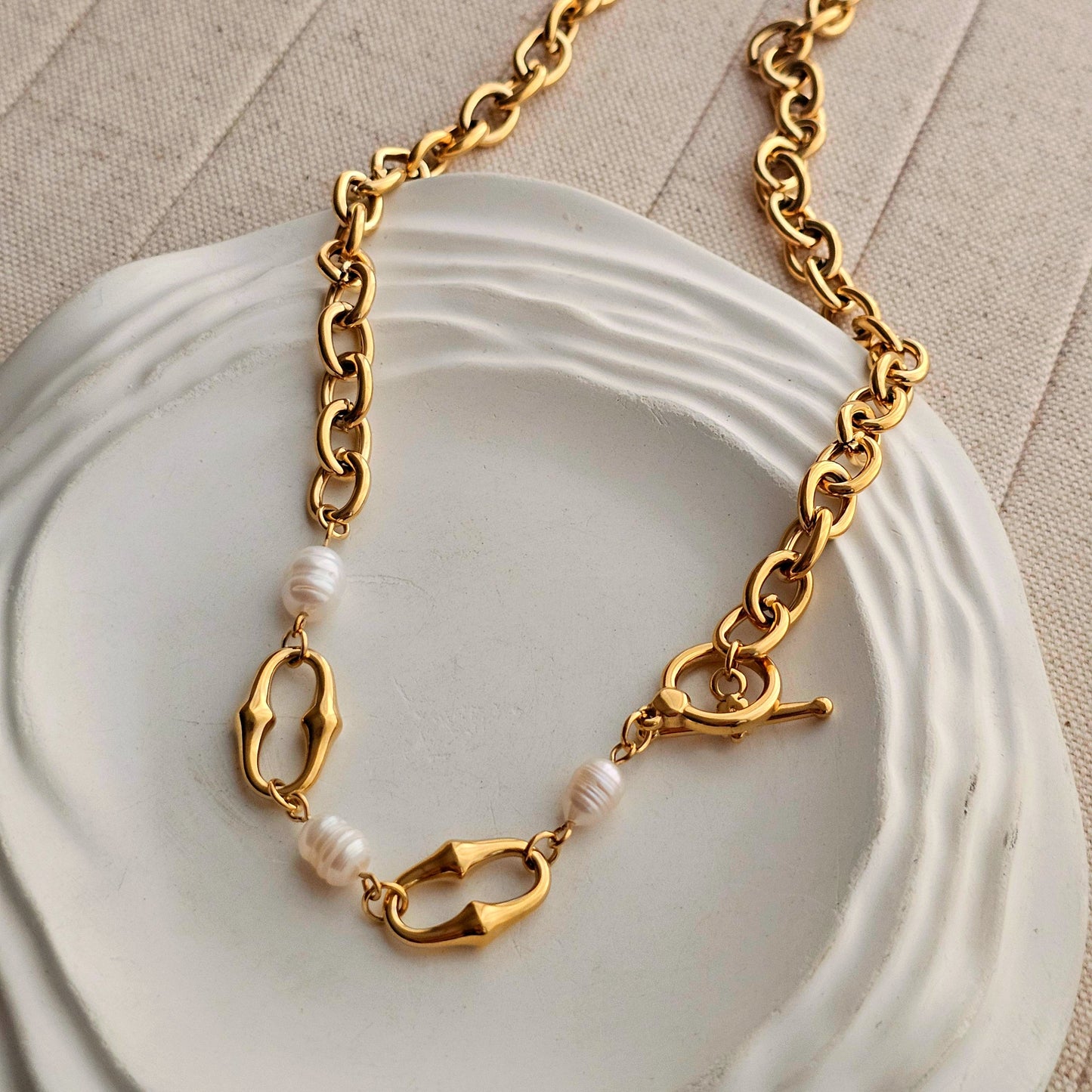 Laura Baroque Pearl Link Necklace-4 taahirajewellery