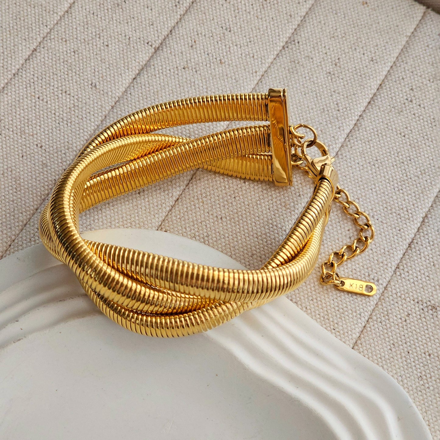 Deja Chunky Twisted Bracelet-2 taahirajewellery
