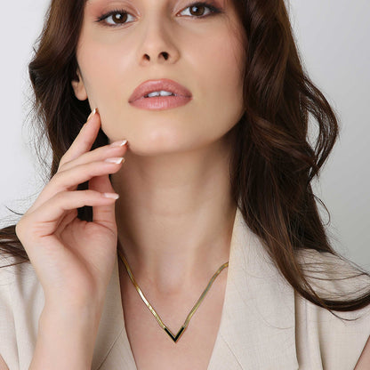 Dainty V Shape Snake Necklace - Black