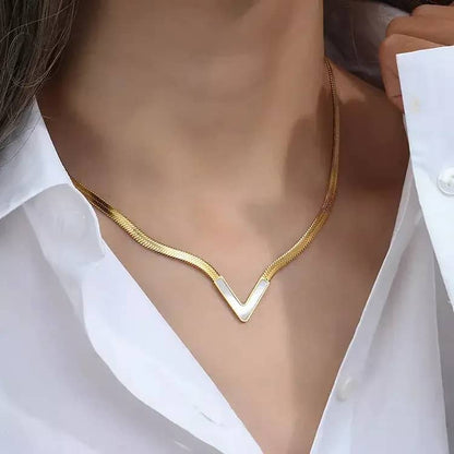 Dainty V Shape Snake Necklace - Pearl-2  taahirajewellery