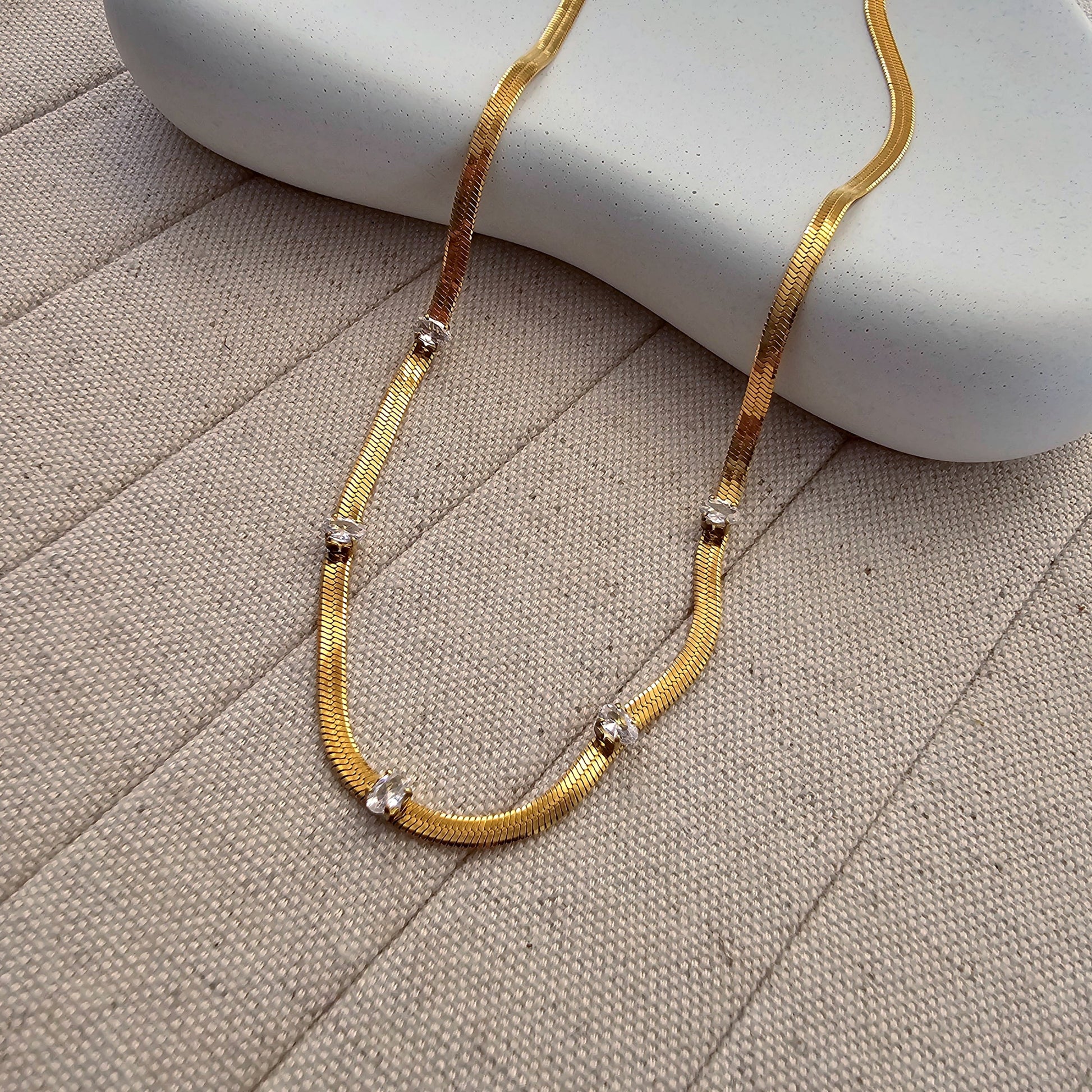 Snake Chain Studded Zircon Necklace-1  taahirajewellery