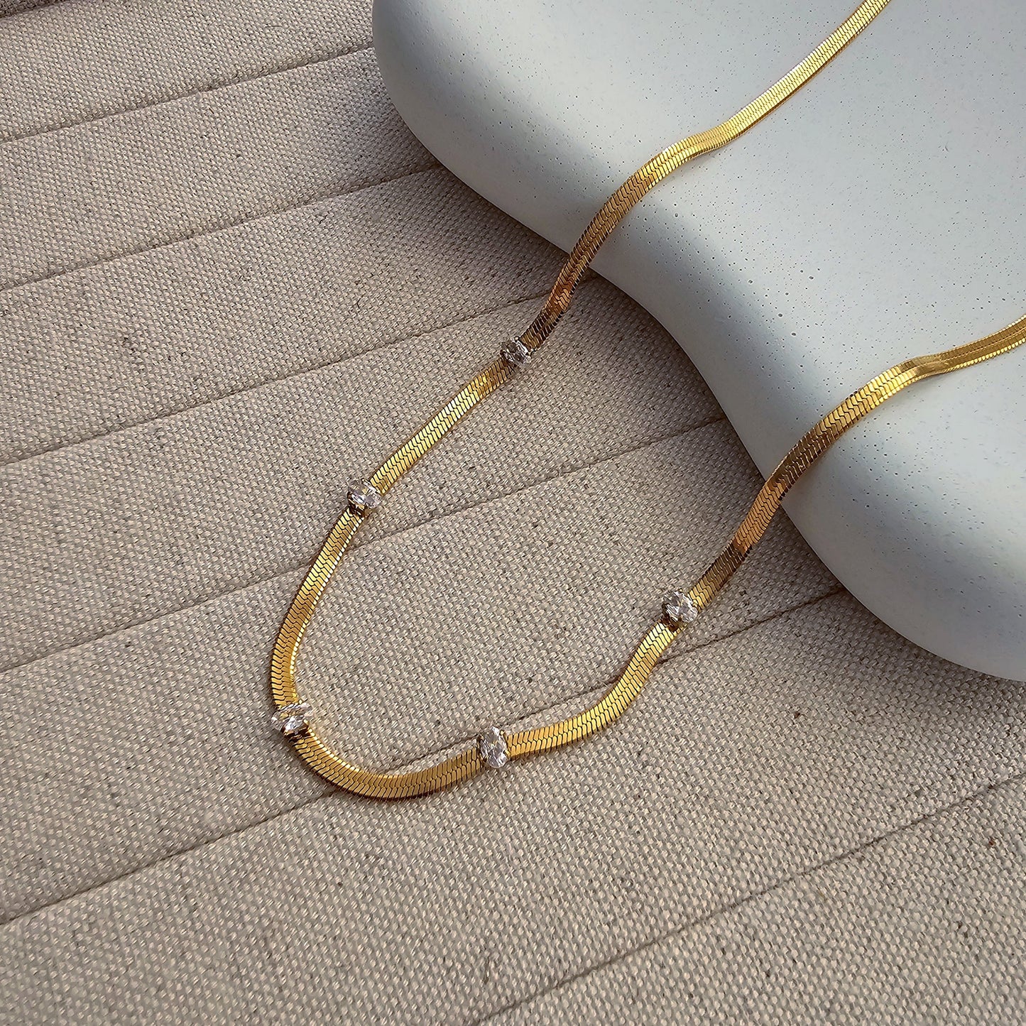 Snake Chain Studded Zircon Necklace-4  taahirajewellery