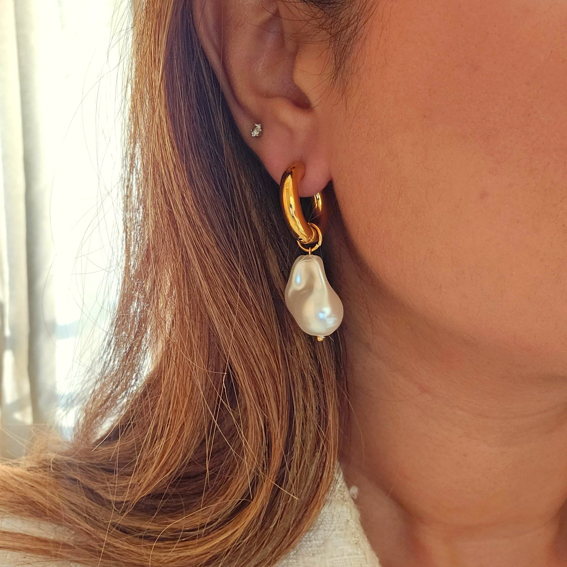 Baroque Pearl 18K Gold Plated Hoop Earrings-2  taahirajewellery