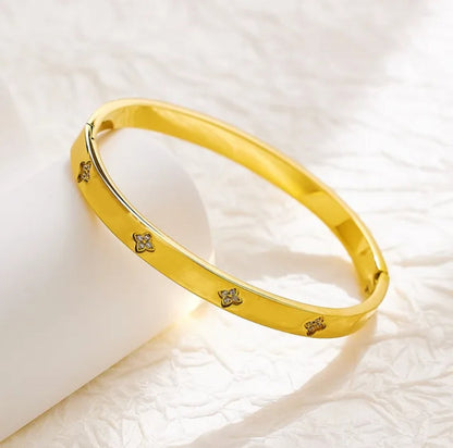 Lily Bangle Bracelet-3  taahirajewellery