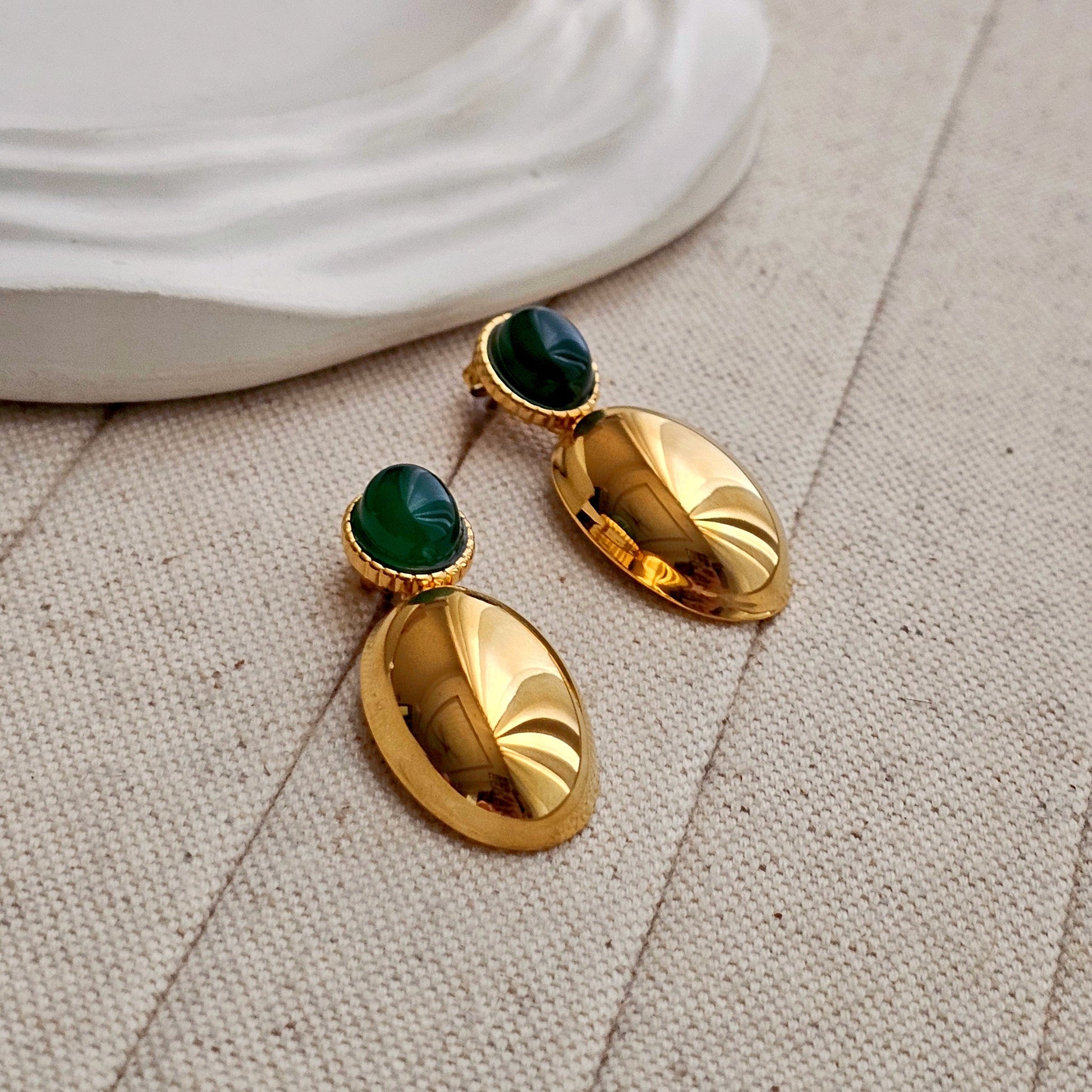 Haven Emerald Stone Earrings-1  taahirajewellery