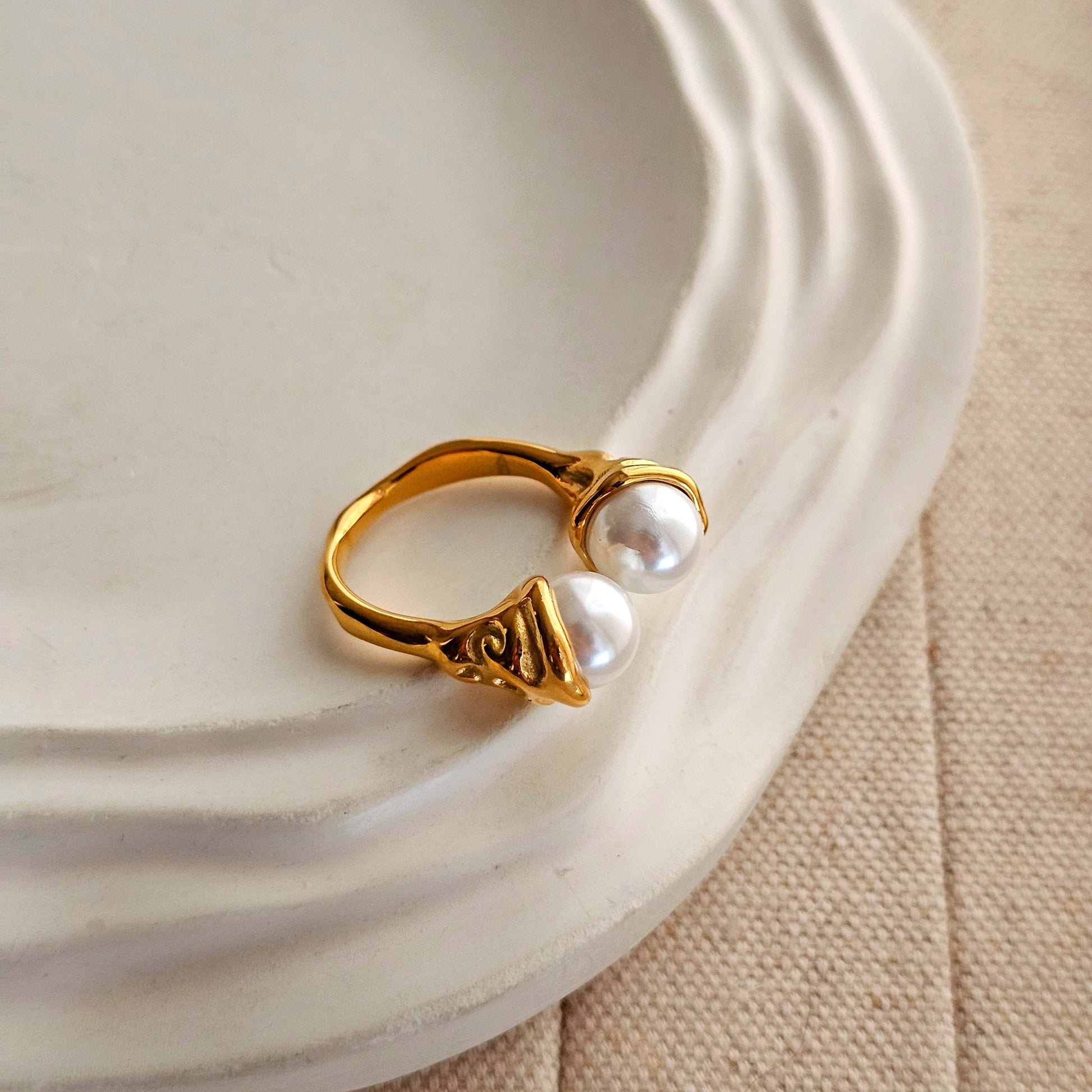 Thea Vintage Pearl Ring-1  taahirajewellery