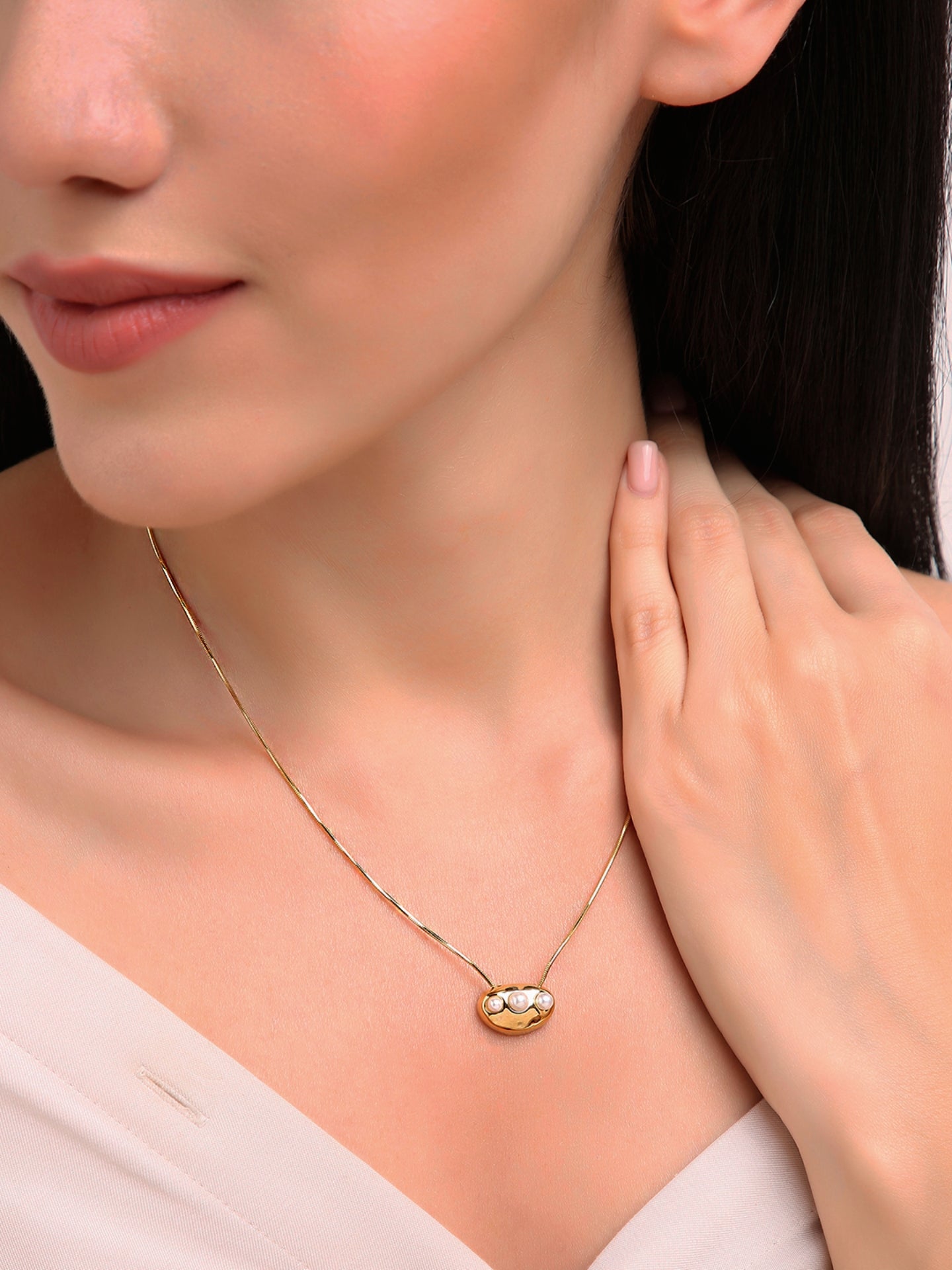 Bambi Pearl Necklace