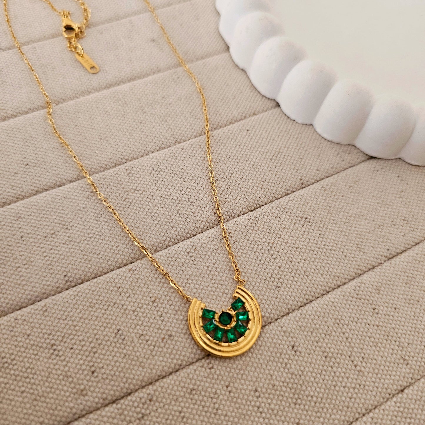 Alex Emerald Pendent Necklace