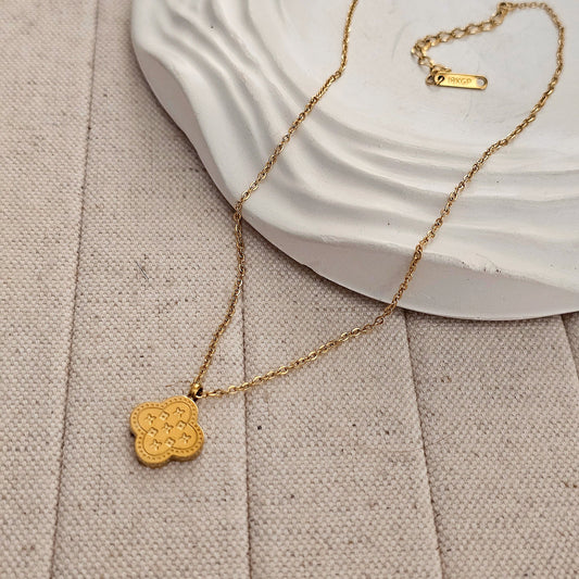 Poppy Pandent Necklace-1  taahirajewellery