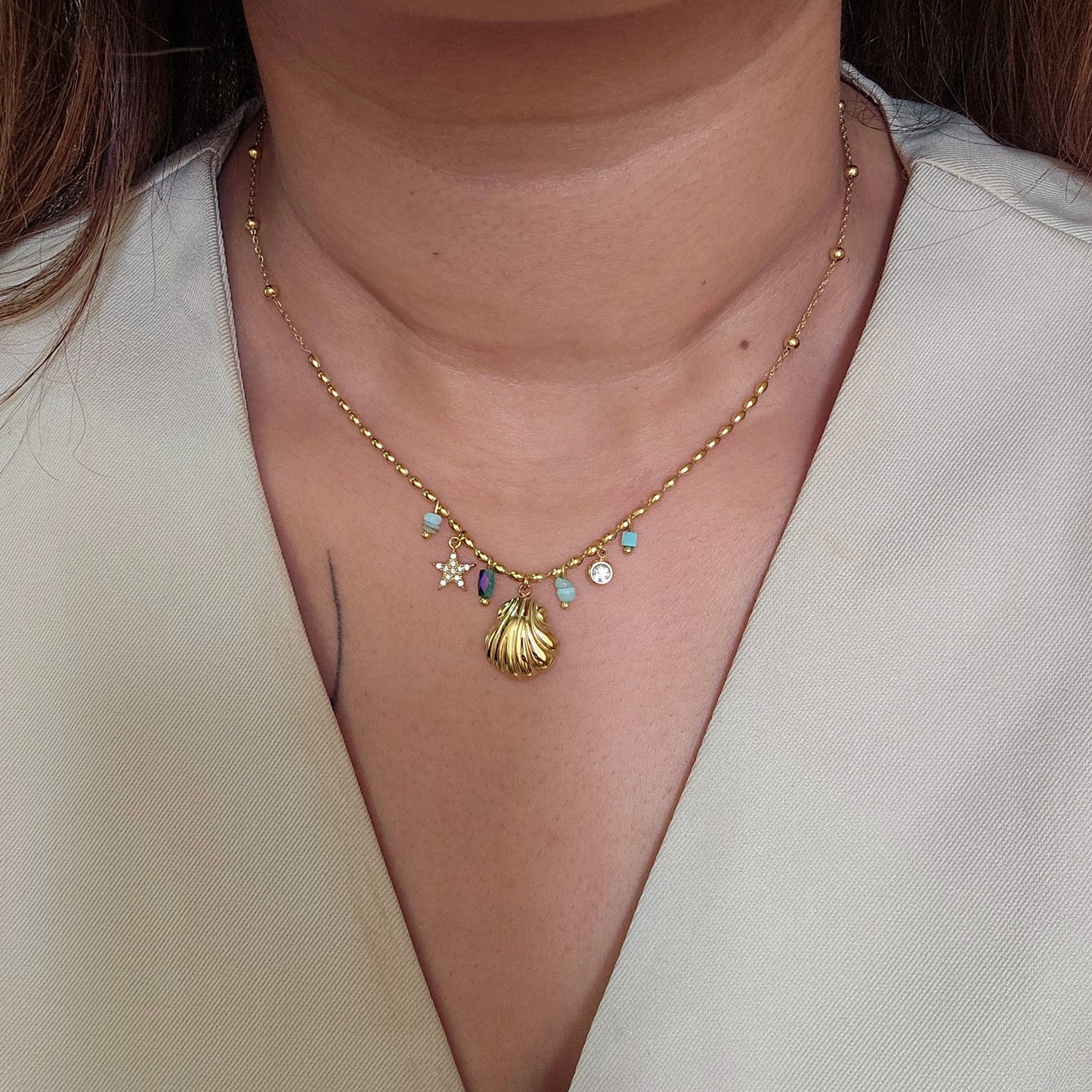 Olivia Gold Shell Necklace-2  taahirajewellery