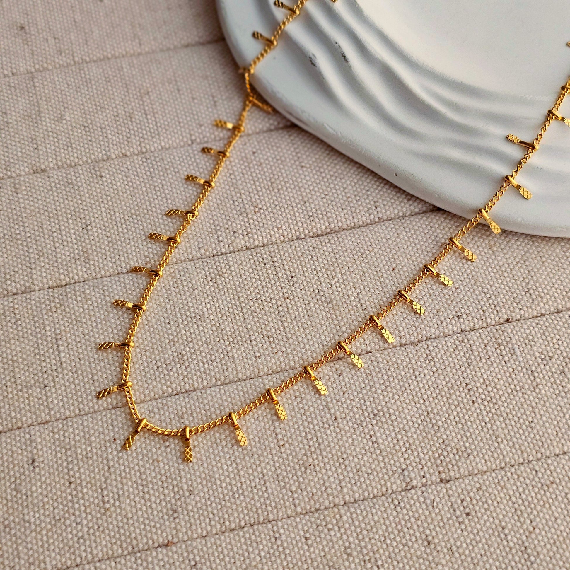 Minnie Delicate Chain Necklace-3  taahirajewellery