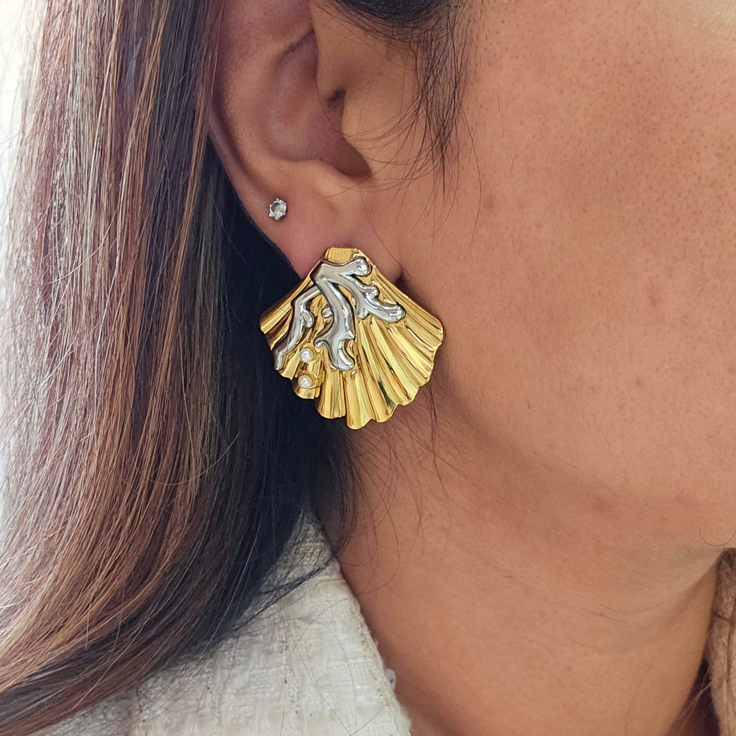 Shell Silver Gold Earrings-2  taahirajewellery