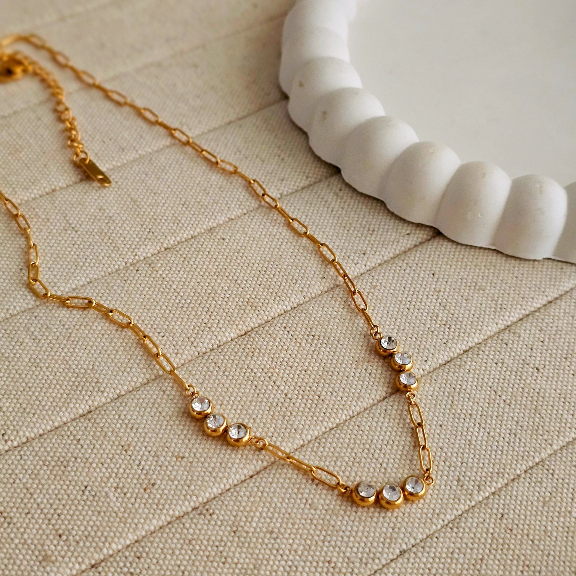 Wendy Zircon Necklace