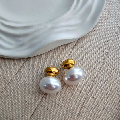 Sasha Pearl Stud Earrings-1  taahirajewellery