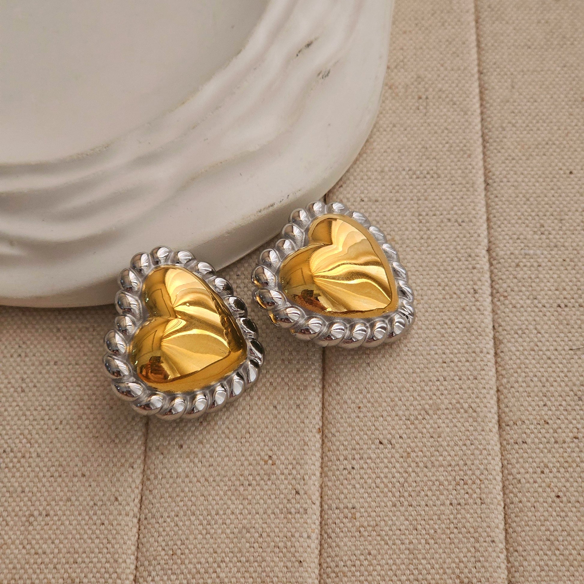 Silver Gold Heart Stud Earrings-3  taahirajewellery